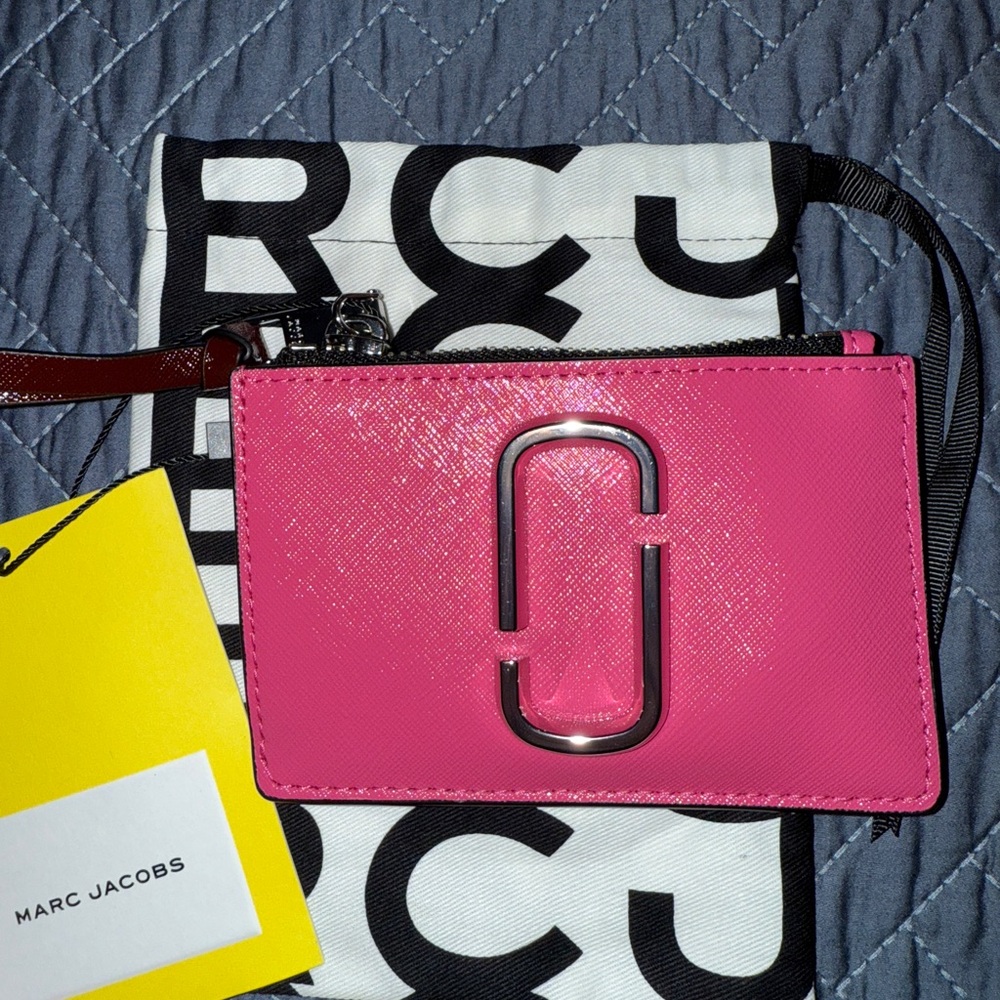 MARC JACOBS
Colorblock Top Zip Card Case Wallet In Magenta